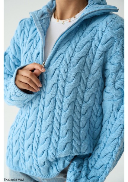 Kadın Yarım Fermuarlı Boğazlı Uzun Kol Kışlık Kazak