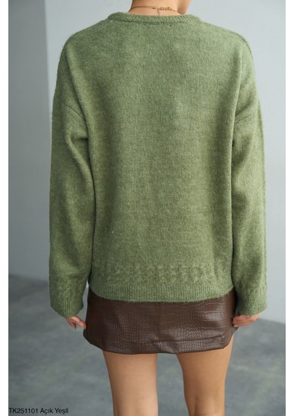 Kadın Bisiklet Yaka Basıc Regular Kesim Kazak fiyatları