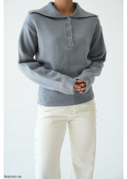 Kadın Yarım Düğmeli Basic Kışlık Trikoz Kazak modelleri