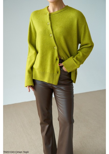 Kadın Full Düğmeli Sezonluk Asimetrik Triko Hırka