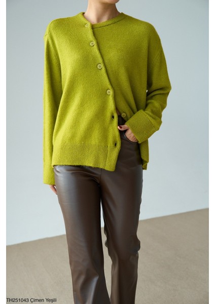 Kadın Full Düğmeli Sezonluk Asimetrik Triko Hırka fiyatları