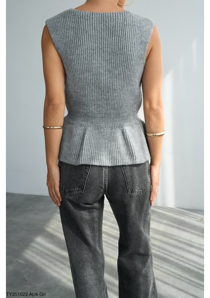 Kadın V Yaka Fırfır Detaylı Triko Yelek fiyatları