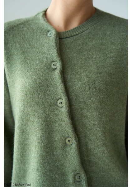 Kadın Full Düğmeli Sezonluk Asimetrik Triko Hırka fiyatları