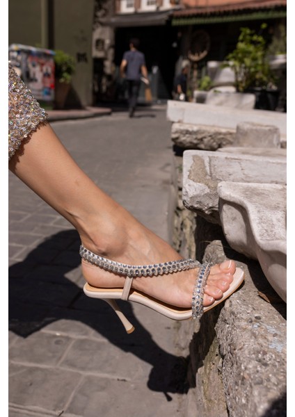 Fruta Kadin Siyah Saten Taşli Topuklu Abiye Ayakkabi