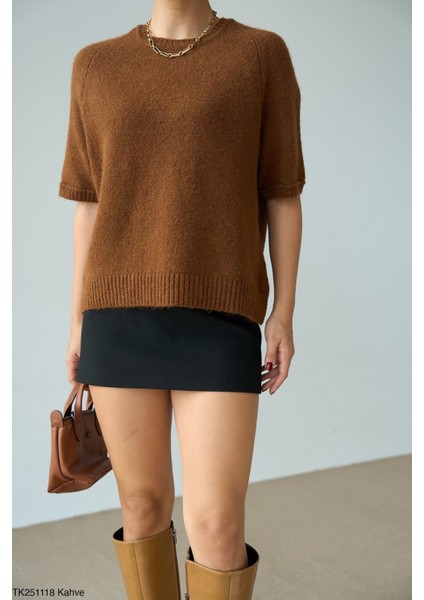 Kadın Yarım Balıkçıl Yaka Kısa Kol Kazak modelleri