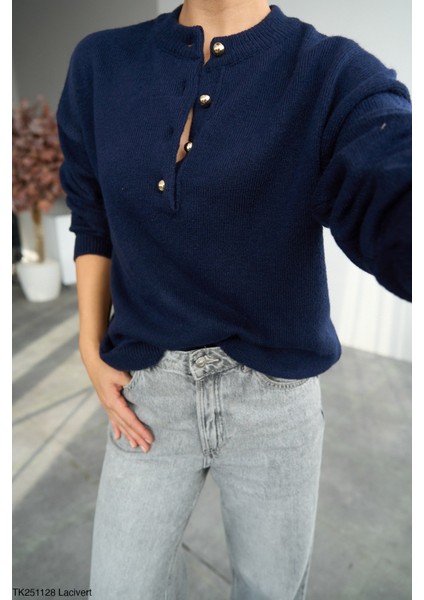 Kadın Yarım Düğmeli Bisiklet Yaka Triko Kazak