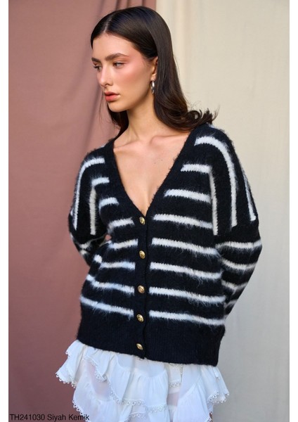 Kadın Düğmeli Standart Beden Çizgili Triko Hırka