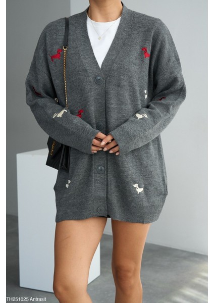 Kadın Düğmeli Yaka Köpek Desenli Hırka