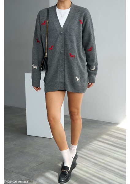 Kadın Düğmeli Yaka Köpek Desenli Hırka modelleri