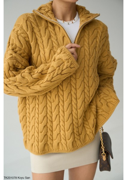 Kadın Yarım Fermuarlı Boğazlı Uzun Kol Kışlık Kazak