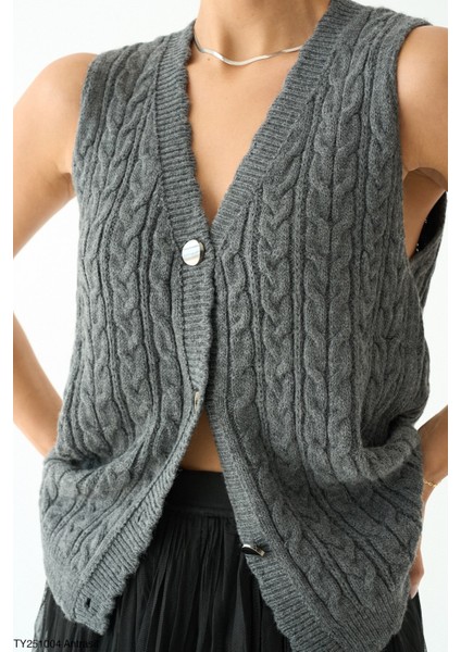 Kadın Kolsuz Düğmeli Örme Yelek