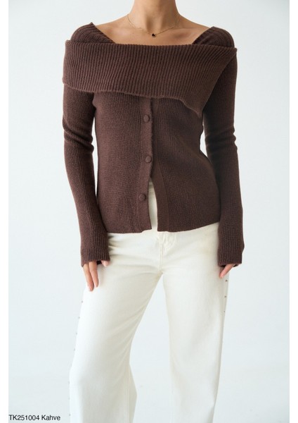 Kadın Kayık Yaka Düğmeli Basic Günlük Triko Kazak modelleri