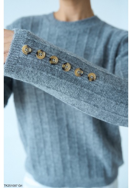 Kadın Kol Düğme Aksesuarlı Triko Kazak modelleri