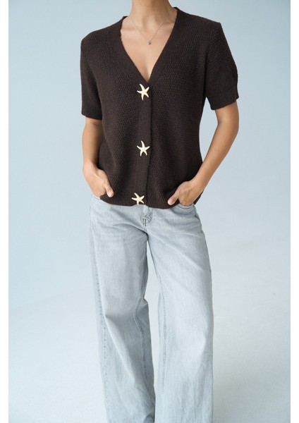 Kadın Yıldız Düğme Aksesuarlı Yarım Kol Hırka modelleri