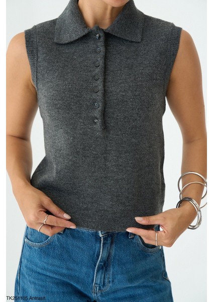 Kadın Erkek Yaka Kolsuz Yarım Düğmeli Kazak modelleri