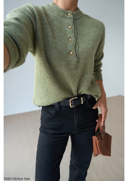 Kadın Yarım Düğmeli Bisiklet Yaka Triko Kazak