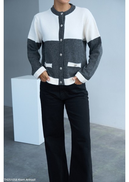 Kadın Kendinden Desenli Düğmeli Hırka modelleri