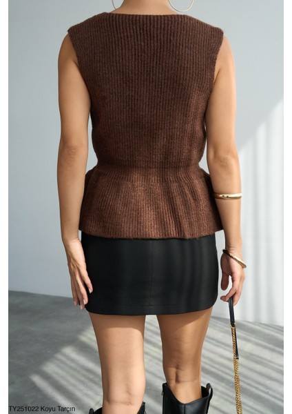 Kadın V Yaka Fırfır Detaylı Triko Yelek fiyatları