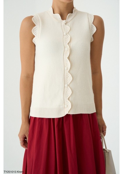 Kadın Yuvarlak Yaka Fırfır Detaylı Triko Yelek fırsatları