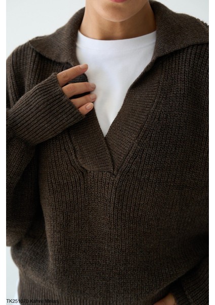 Kadın Erkek Yaka Uzun Kollu Basic Triko Kışlık Kazak modelleri