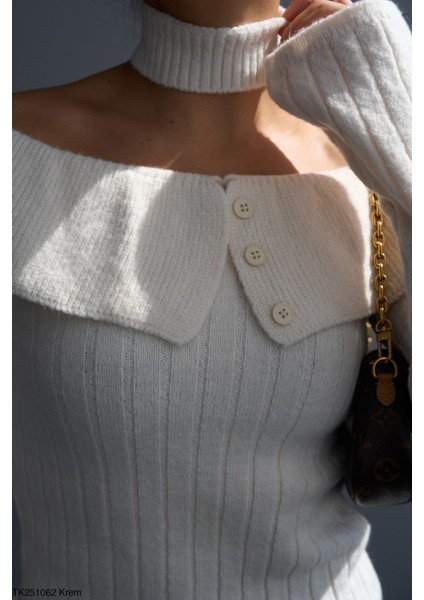 Kadın Boğaz Detaylı Omuz Dekolteli Triko Kazak