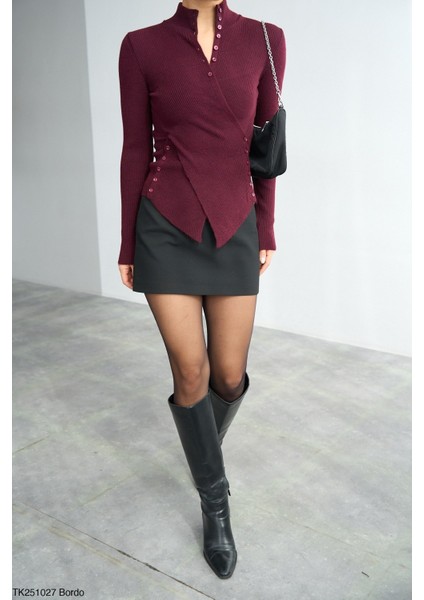 Kadın Düğme Aksesuarlı Yarım Balıkçıl Triko Kazak fiyatları