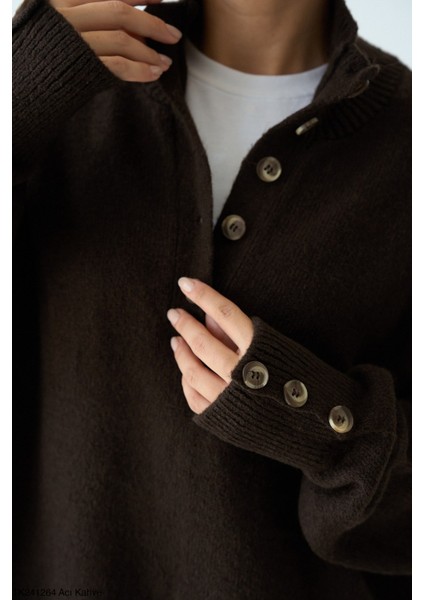 Kadın Yarım Düğmeli Boğazlı Triko Kazak