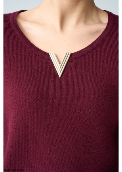 Kadın V Yaka Aksesuarlı Ince Kazak fiyatları