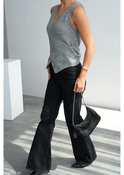 Kadın Bağlamalı Sezonluk Triko Yelek modelleri