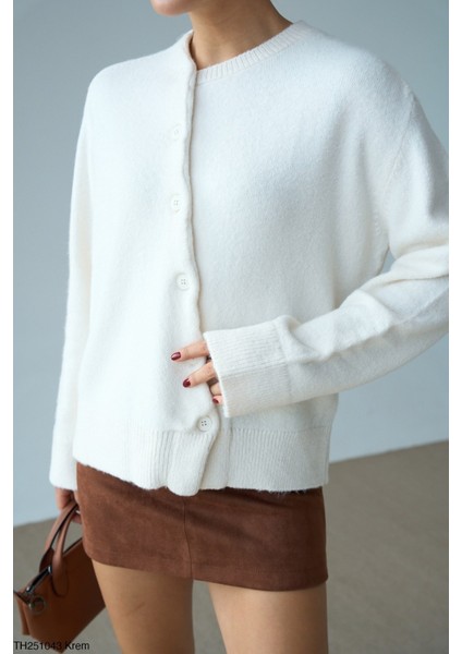 Kadın Full Düğmeli Sezonluk Asimetrik Triko Hırka