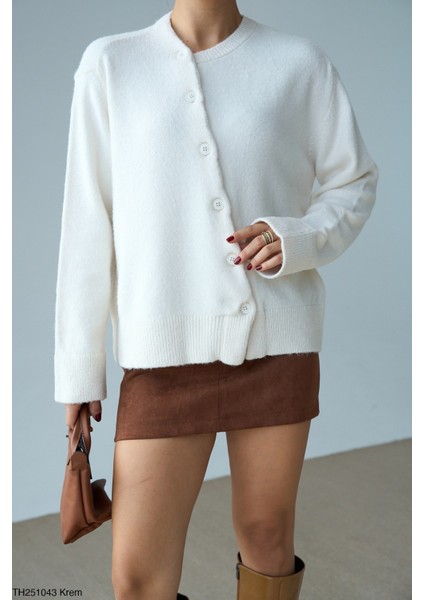 Kadın Full Düğmeli Sezonluk Asimetrik Triko Hırka fiyatları