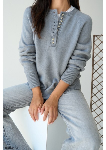 Kadın Yarım Düğmeli Kışlık Triko Kazak