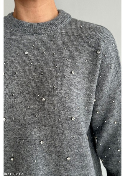 Kadın Taş Detaylı Peluş Standart Kazak