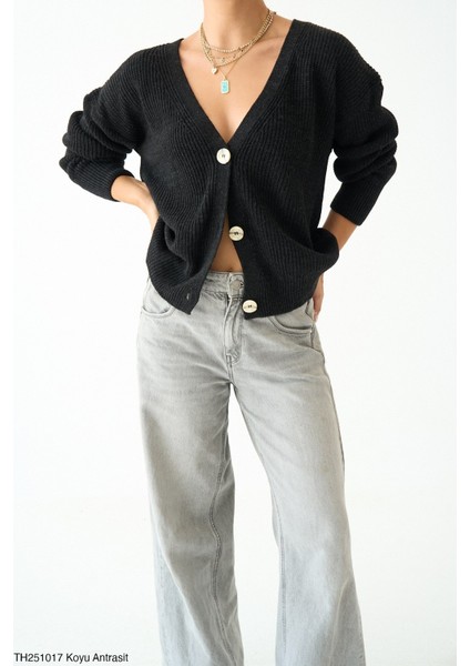 Düğmeli Triko Hırka fırsatları