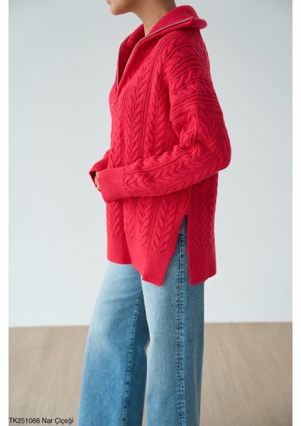 Kadın Yarım Fermuarlı Boğazlı Örme Triko Kazak