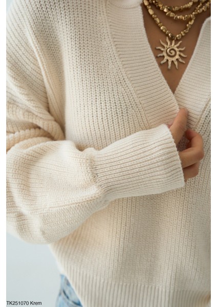 Kadın Erkek Yaka Uzun Kollu Basic Triko Kışlık Kazak modelleri