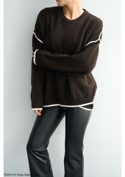 Kadın Asimetrik Kışlık Standart Kazak modelleri