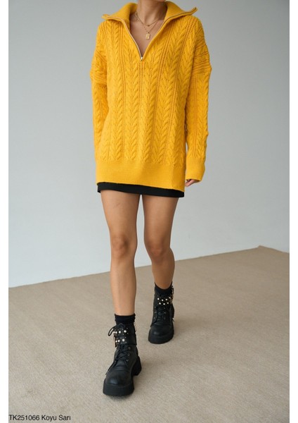 Kadın Yarım Fermuarlı Boğazlı Örme Triko Kazak