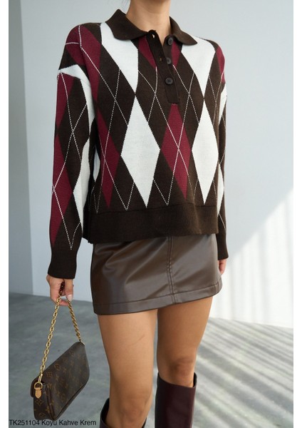Kadın Baklava Desenli Erkek Yaka Kalın Kışlık Kazak modelleri