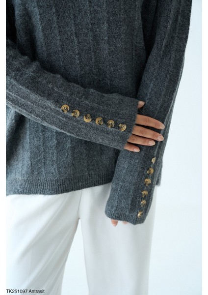 Kadın Kol Düğme Aksesuarlı Triko Kazak modelleri