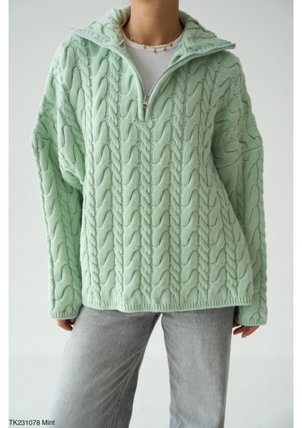 Kadın Yarım Fermuarlı Boğazlı Uzun Kol Kışlık Kazak modelleri