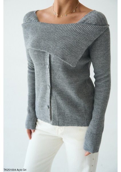 Kadın Kayık Yaka Düğmeli Basic Günlük Triko Kazak fiyatları