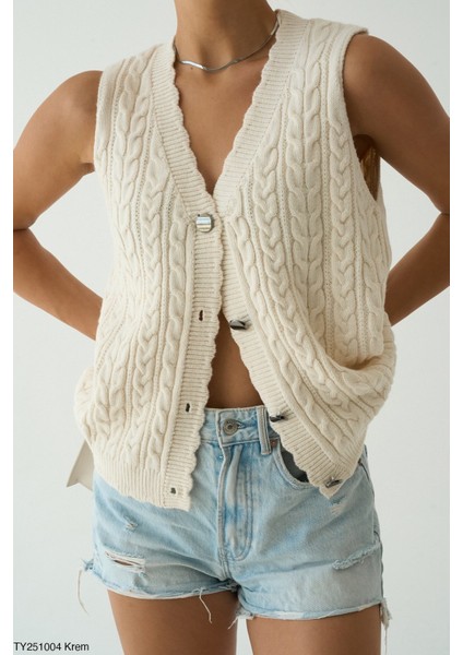 Kadın Kolsuz Düğmeli Örme Yelek