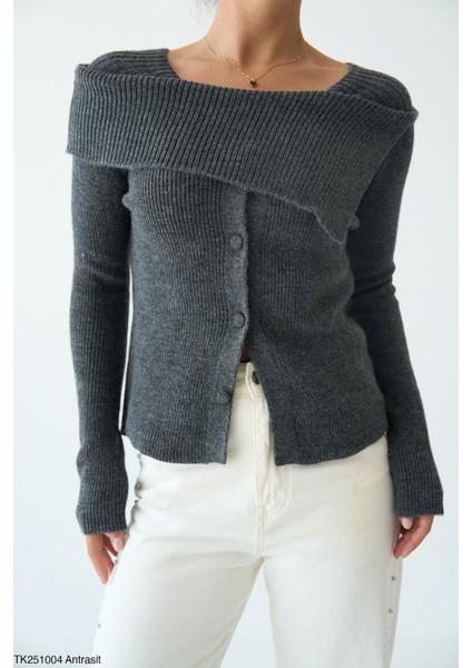 Kadın Kayık Yaka Düğmeli Basic Günlük Triko Kazak modelleri