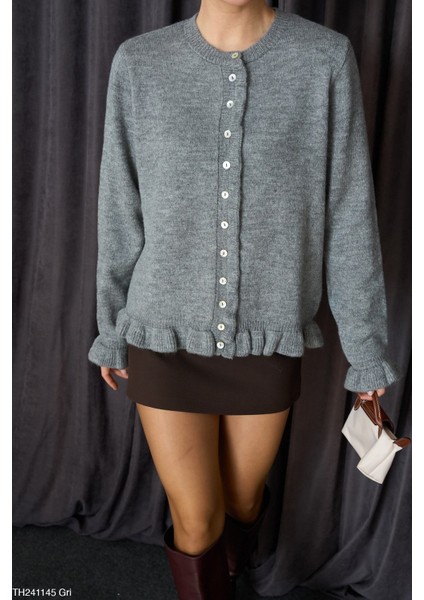 Kadın Etek Ucu Fırfırlı Düğme Kapamalı Bisiklet Yaka Triko Kazak fiyatları