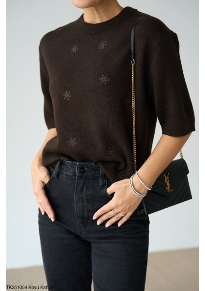 Kadın Bisiklet Yaka Kendinden Desenli Kısa Kol Kazak