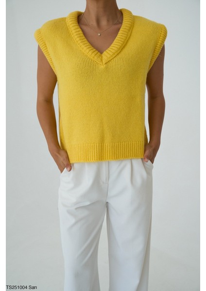 Kadın V Yaka Kısa Kol Triko Süveter