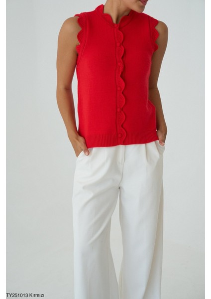 Kadın Yuvarlak Yaka Fırfır Detaylı Triko Yelek
