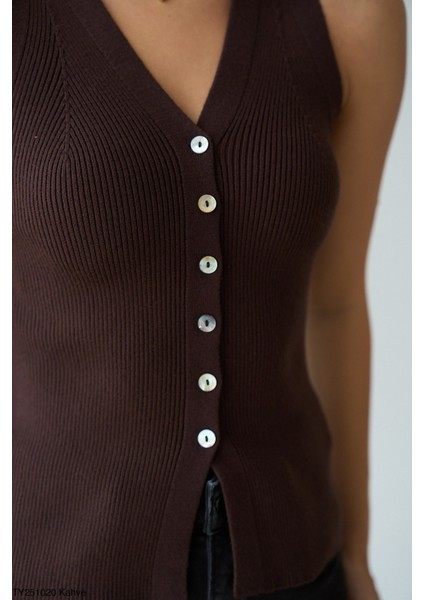 Kadın V Yaka Düğmeli Triko Yelek modelleri