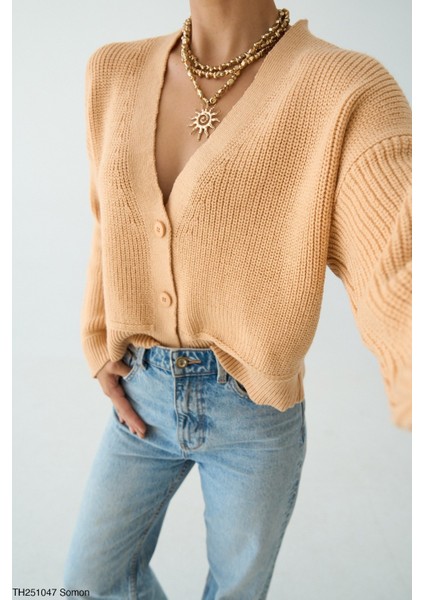 Kadın Düğmeli Standart Beden Kısa Basıc Triko Hırka fiyatları